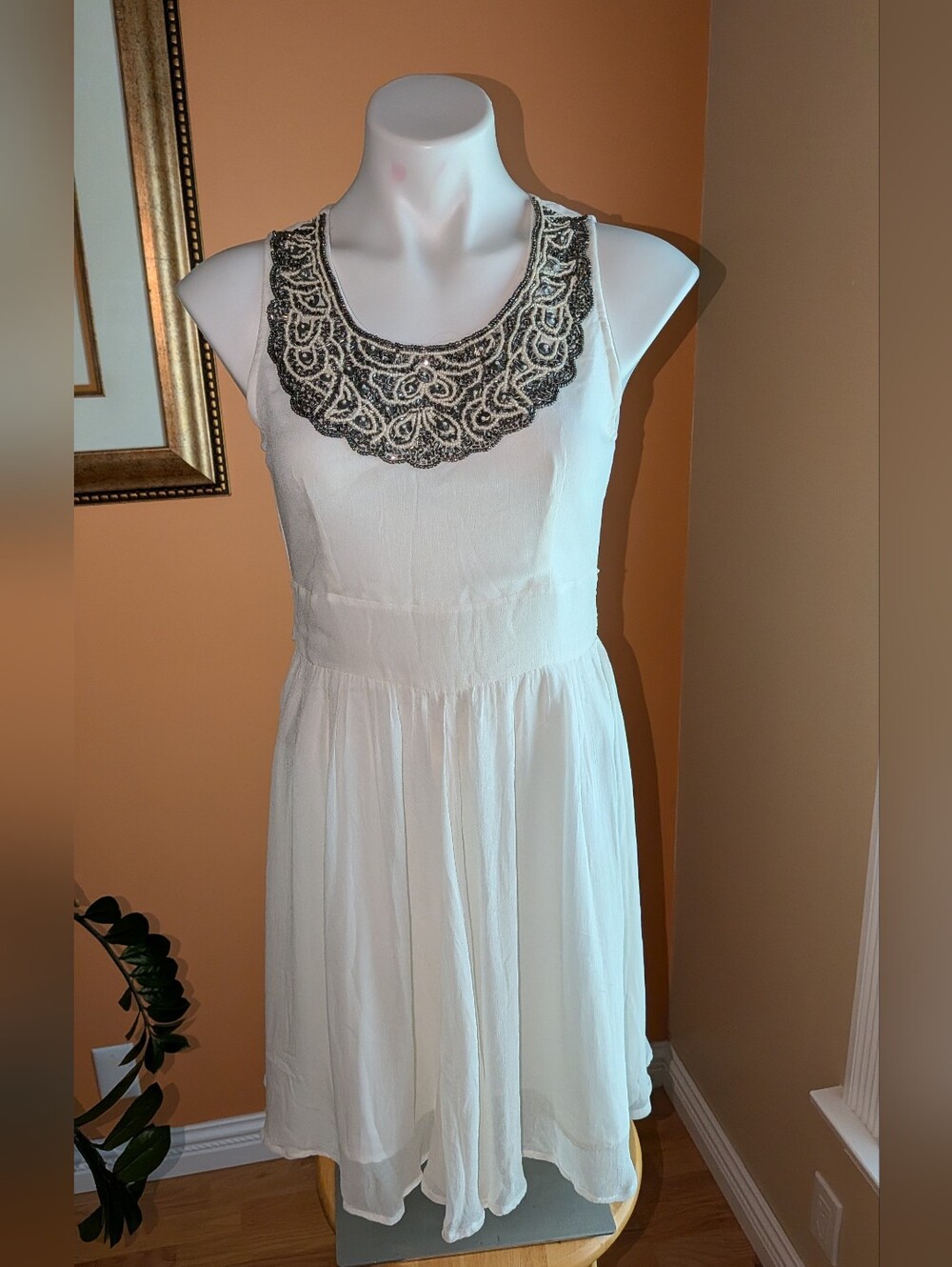 INDISKA White Sleeveless Dress with Embroidered Neckline Size S